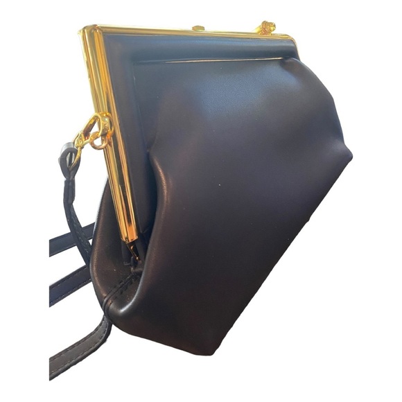 Trendy Shoulder Bag Crossbody New No Tags In Black or Blue - Picture 5 of 6